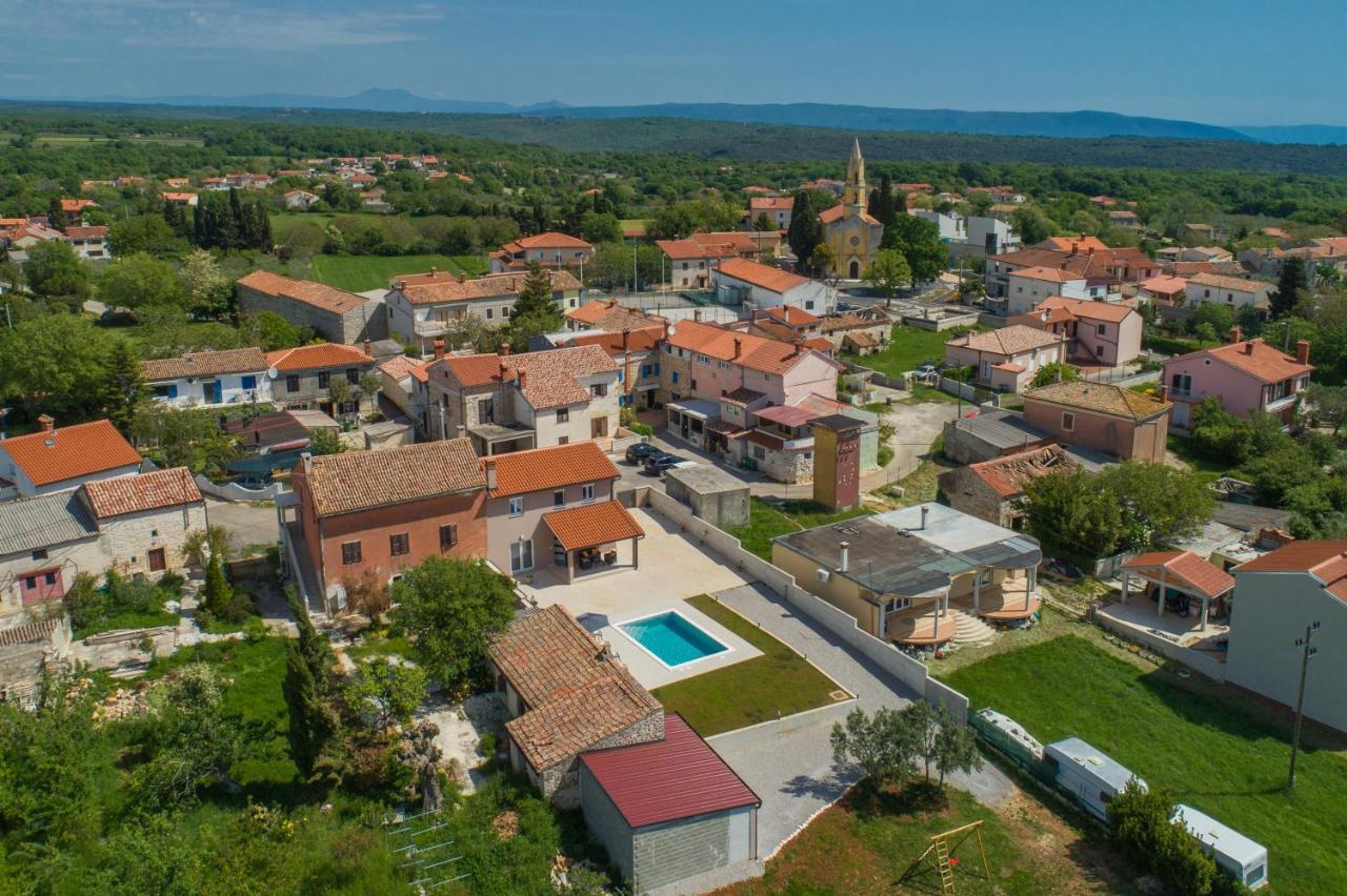 Villa Ester Pula Extérieur photo